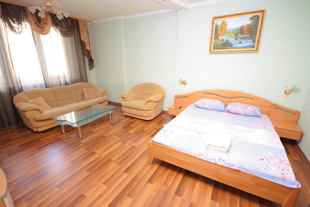 Inn Home Apartments - Livoberezhna Kiev Quarto foto