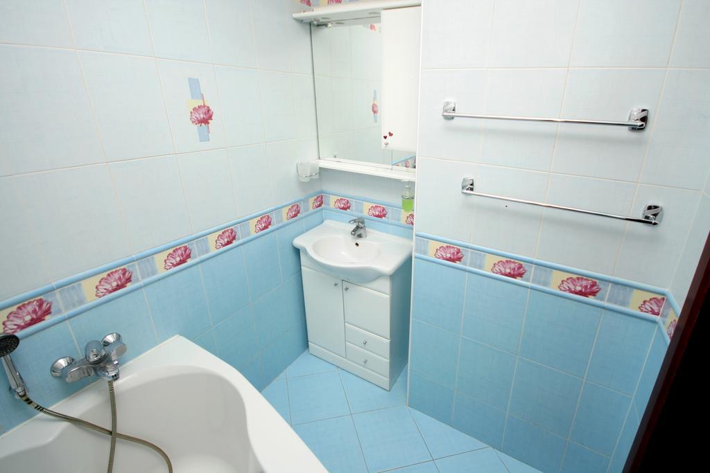 Inn Home Apartments - Livoberezhna Kiev Exterior foto
