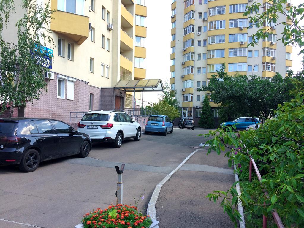 Inn Home Apartments - Livoberezhna Kiev Exterior foto