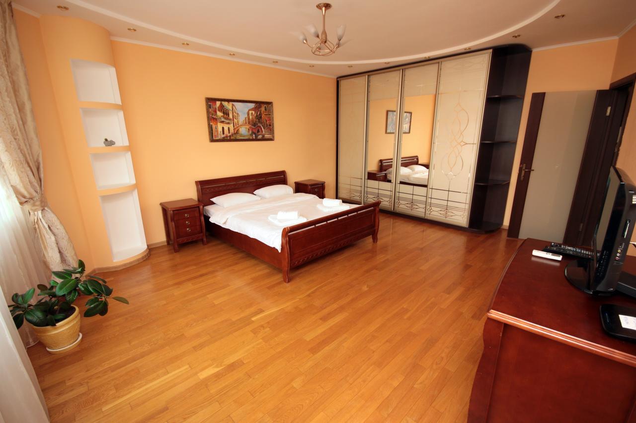 Inn Home Apartments - Livoberezhna Kiev Exterior foto