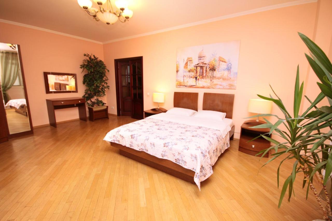 Inn Home Apartments - Livoberezhna Kiev Exterior foto